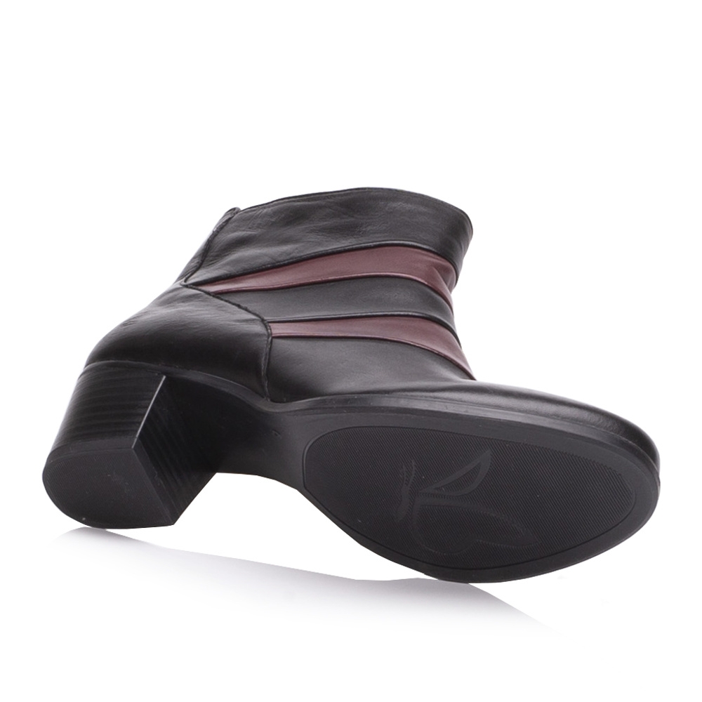 detail Dámská obuv CAPRICE CAP-10301061-W0 černá