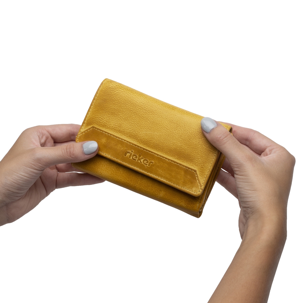 detail Dámská peněženka RIEKER RIE-20200024-W2 žlutá